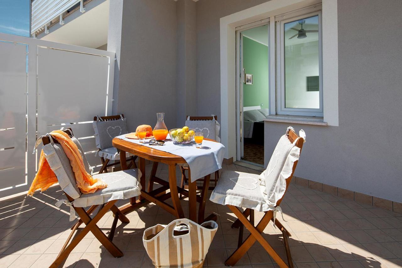 Appartamenti Villa Miramare Rimini Extérieur photo